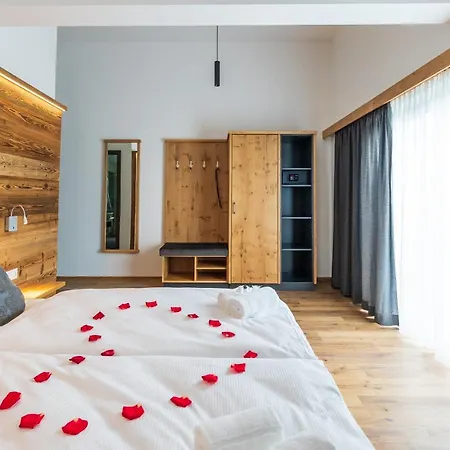 Heufelder Hof Hotel *