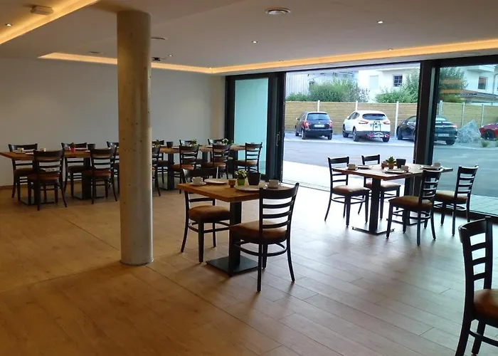 Heufelder Hof Hotel *